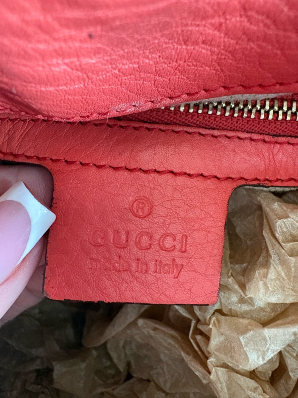 Gucci Coral Pink Soho Shoulder Bag with Tassel - Picture 3 of 4